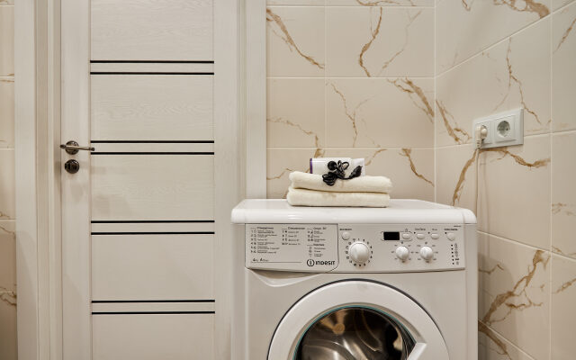 2 Nochi Zapadny Obkhod 57 Flat