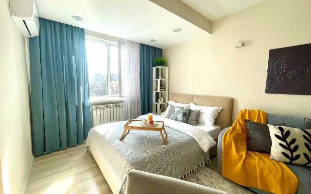 Апартаменты Студия День Ночь с Видом На Горы