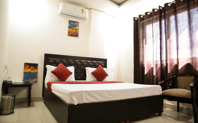 Hotel Satya