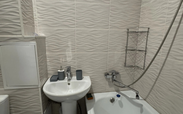 Ryadom s vokzalom Tkacheva 3 Flat