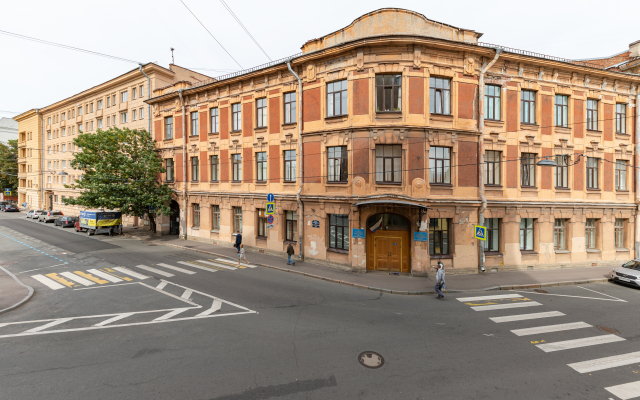 Strannaya кvartirka Flat