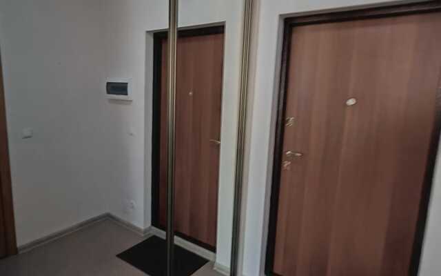 Na Ulitse Sarygina 37 Apartents