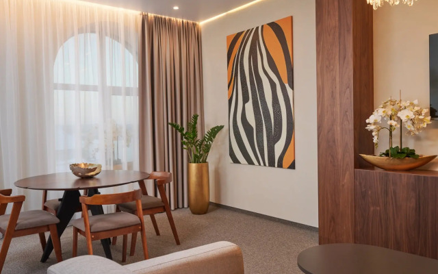 Aura City Hotel