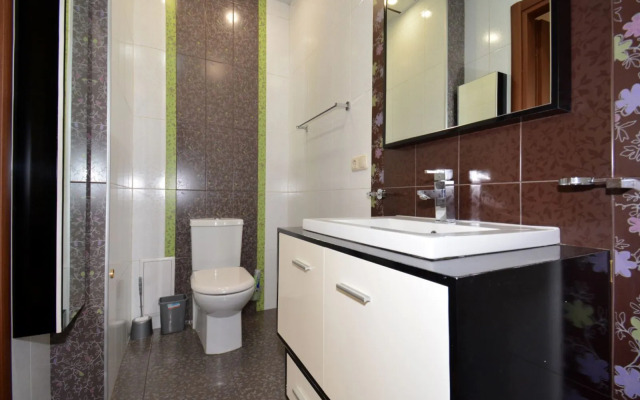 3-komn. v tsentre goroda na Severnom prospekte Flat HH550