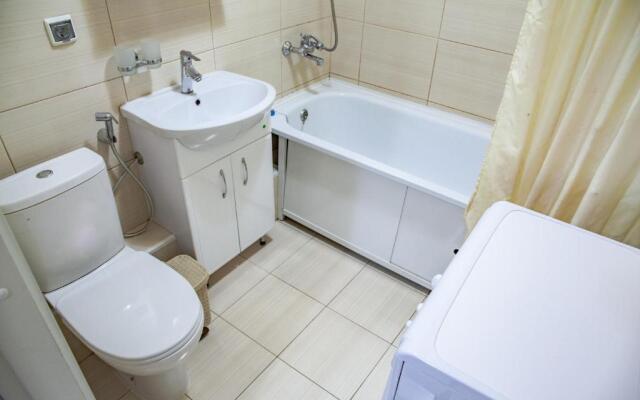 "9 Nochey" Na Sofyi Kovalevskoy 16 #2 Apartments