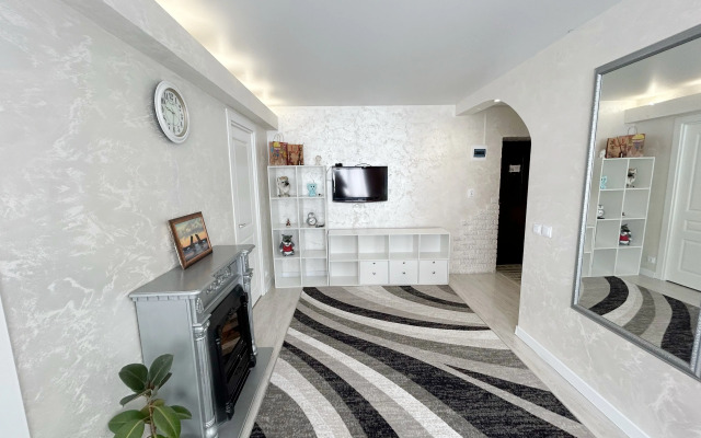 Kvartira 2-shka v tsentre Volgograda Apartments