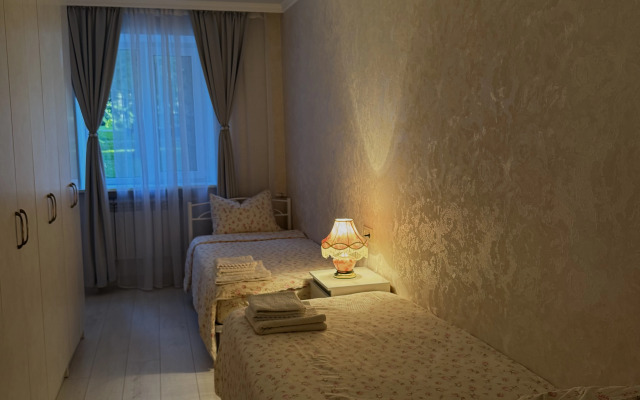 Uyutnaya V Tsentre Goroda Flat