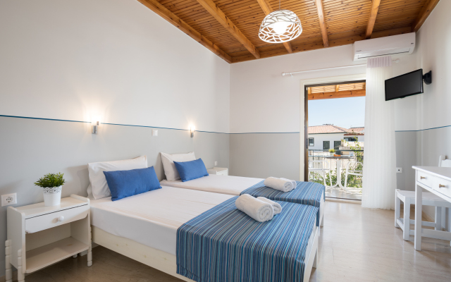 Отель Bella Vista Beach Hotel And Studios- Corfu Benitses