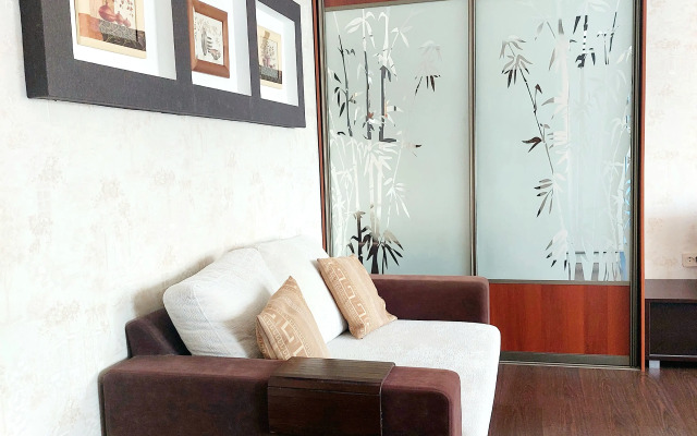 Апартаменты Рядом с центром на Татищева 53