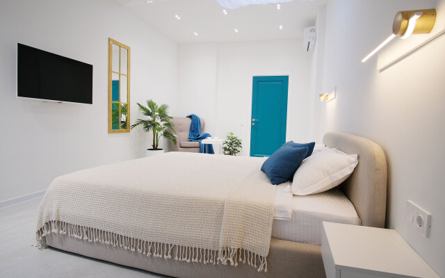 Апартаменты Дизайнерская мансарда в 150 метрах от моря