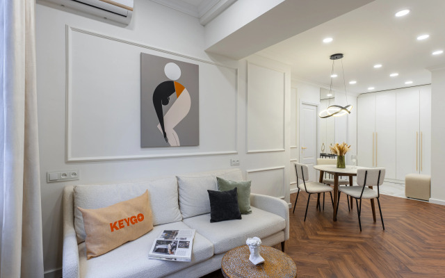 KeyGo #0130, 1 Bedroom, Designed, City Center Apartments