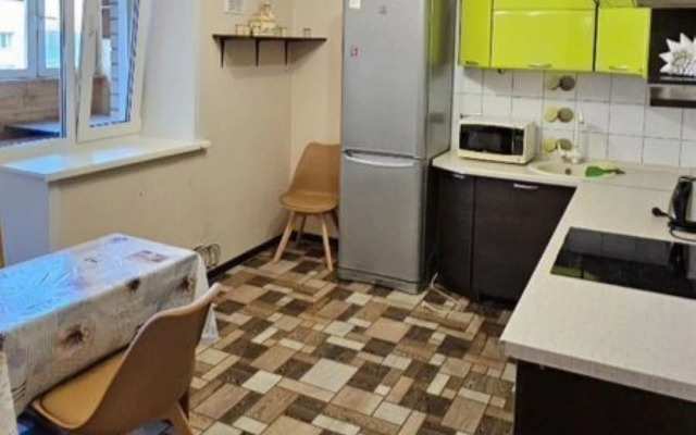 Квартира В Микрорайоне Царский 8