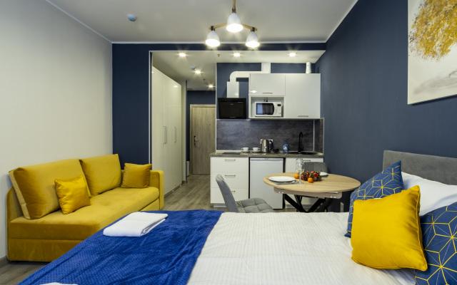LuxApart U Metro Kupchino Apartment