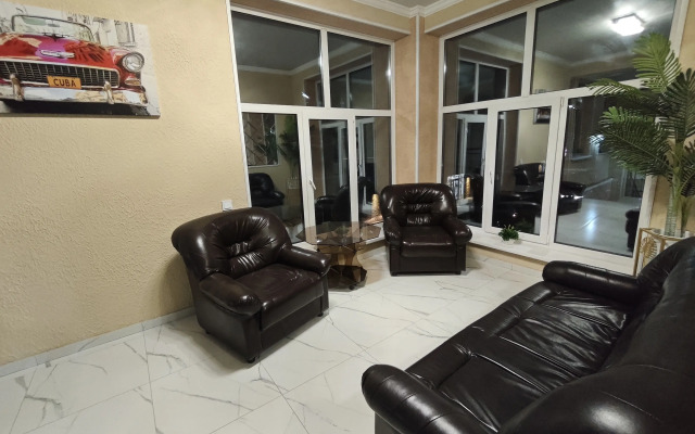 Na Krasnoy Armii 136/2 Apartments
