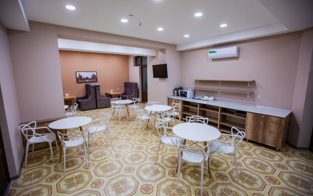 Ak Saray Hotel