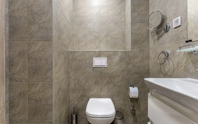 S Otlichnym Vidom Na Gorod Pryamo U Metro Apartments