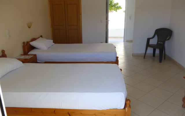 Alexandros Guest House