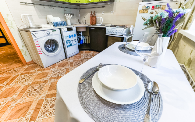 S zaseleniyem Lutshiy servis Posutochno50 Flat
