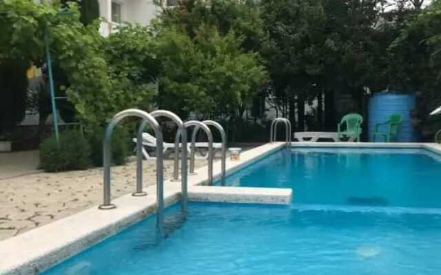 Semeyny Guest House