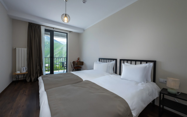 Residence Kazbegi Hotel
