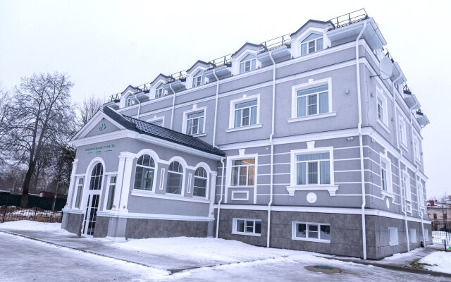 Vishnevy Royal 4* Hotel