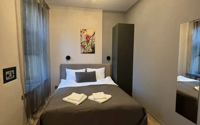 Central Inn Apartments 3
