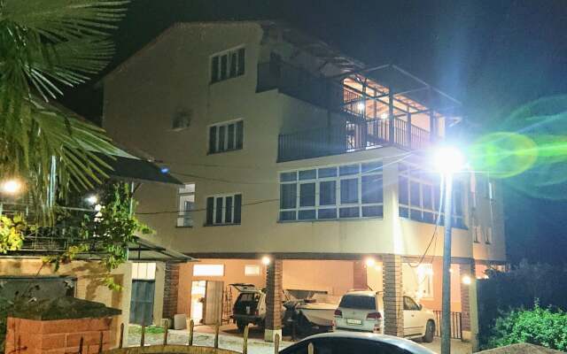 Alkha Guest House