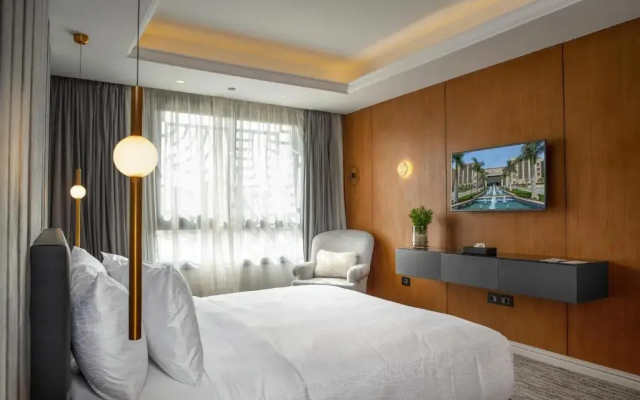 Отель Triumph Luxury Hotel