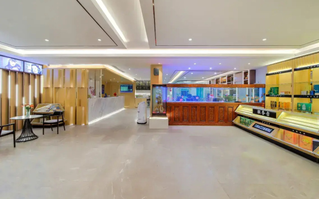 Отель Lavande Beijing Guomao Sihui Subway Station