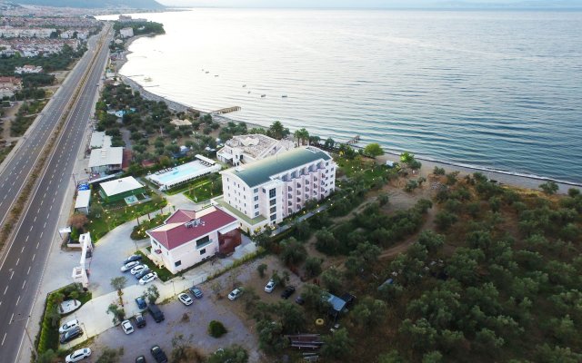 Отель Rawda Resort Altinoluk