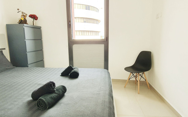 Design 2 Bdr Florentine #TL15 Apartments