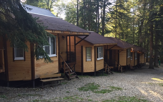 V Gostyah U Skazki Guest house