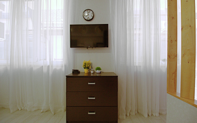 Uyutnaya Studiya Na Klenovoy Apartments