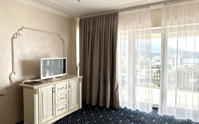 Imperial-2011 Hotel