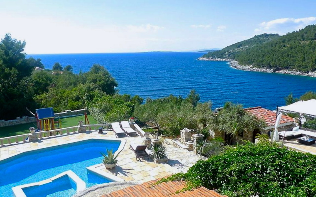 Stone House Poplat Villa