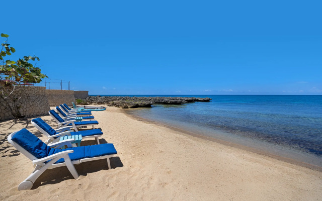 Ocean Cliff Hotel