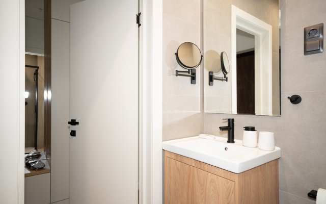 LS-Green S Bokovym Vidom Na More Apartments
