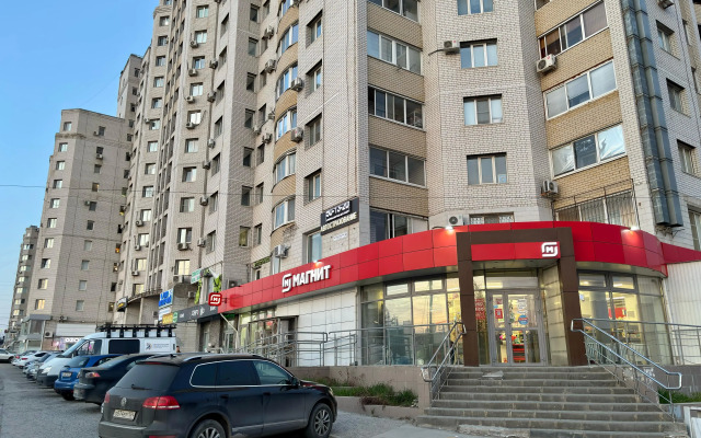 Dvukhkomnatnaya ryadom s Mamayevym Kurganom Flat