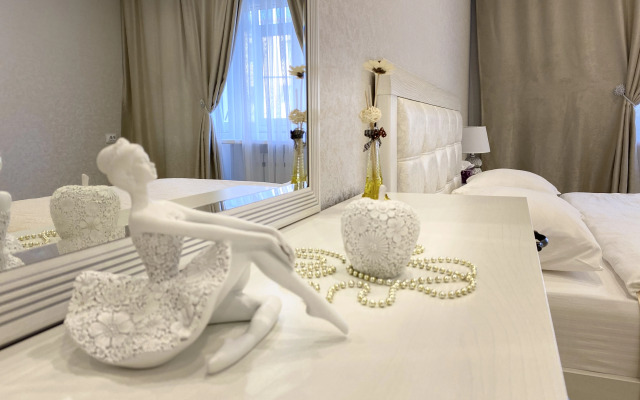 Квартира KOMILFO-HOME  на Тушканова 13