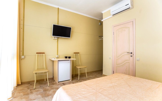 Gostevoy Dom Makarena Guest House