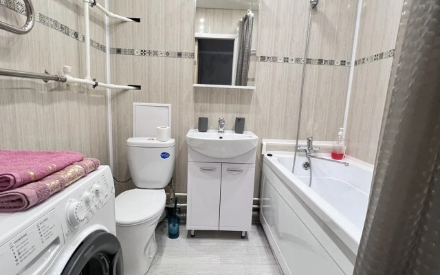 Na Ulitse Petra Monastyrskogo, 4 Flat