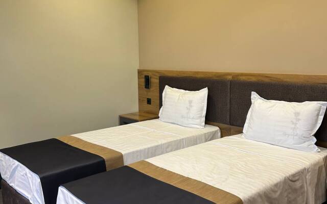 Masdar Hotel Tashkent Bed&Breakfast