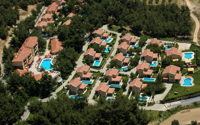 Pine Club Apart Hotel