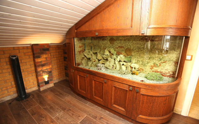 Dlya 8mi Gostey Nevsky 5 Apartment