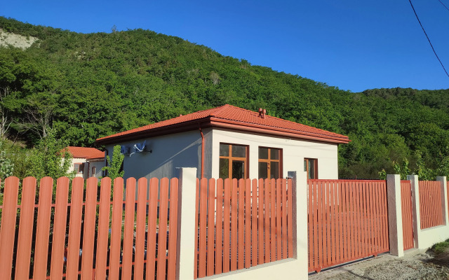 U Chyornogo Morya Private House