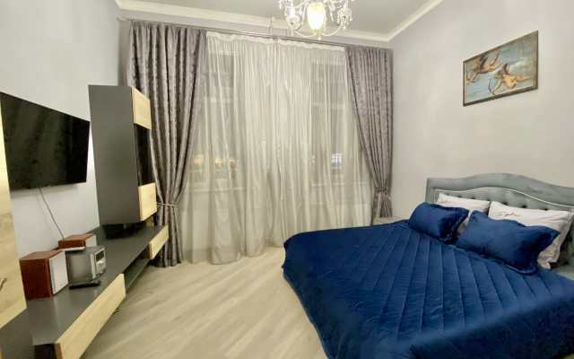 Апартаменты С Видом на Неву и Литейный Мост