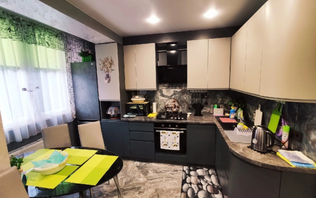 Prostornaya Studiya V Novom Svete Flat