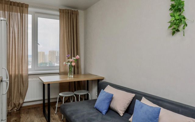 1 komnatnaya kvartira na prospekte Kalashnikova Apartments