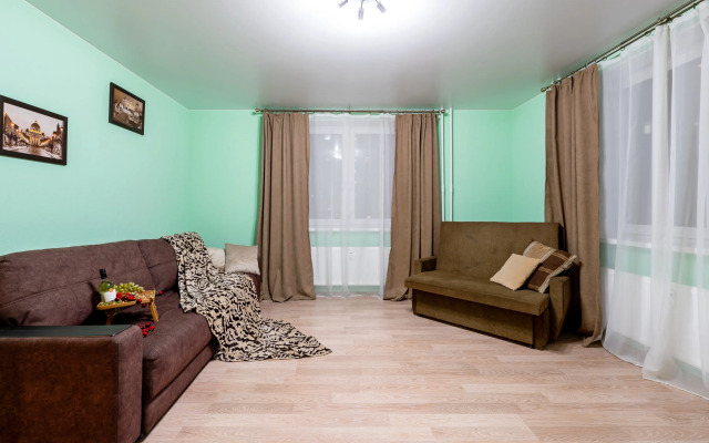 on Yekaterininskaya, 12 Apartament