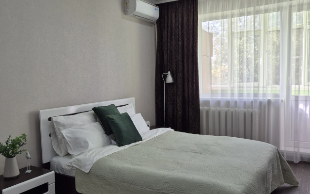 93 Na Prospekte Miru 4 Apartments